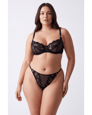 Tanga noir en dentelle avec bijou losanges dorés