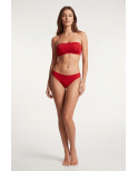 Culotte rouge en dentelle avec nœud en satin Culotte rouge en dentelle avec nœud en satin
