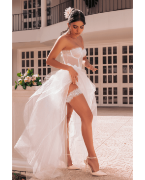 Ensemble 4 pièces blanc, bustier, string et 2 jarretières 