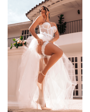 Ensemble 4 pièces blanc, bustier, string et 2 jarretières 