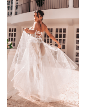 Ensemble 4 pièces blanc, bustier, string et 2 jarretières 
