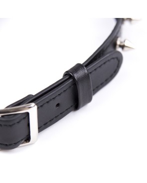 Collier réglable avec rivets en métal 
