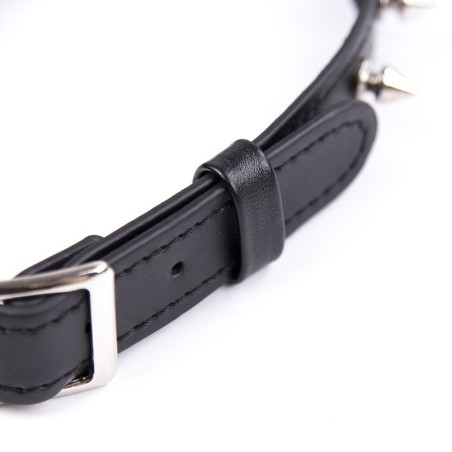 Collier réglable avec rivets en métal 