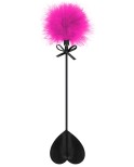 Cravache noire coeur bdsm avec plumeau rose Cravache noire coeur bdsm avec plumeau rose