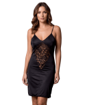 Robe cocktail noire empiècements dentelle Robe cocktail noire empiècements dentelle
