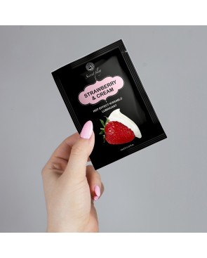 Dosette 2 en 1 Lubrifiant et huile de massage fraise à la crème chauffant 10 ml