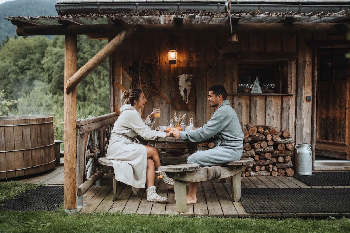 Photo Google Maps · Gite La Patte Nordic: hotel de charme, week-end insolite en amoureux, proche Genève en Haute-Savoie, love room avec SPA