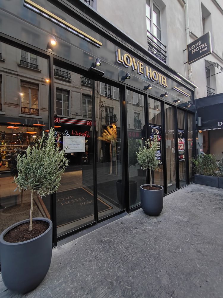 Photo Google Maps · Love Hôtel à Paris