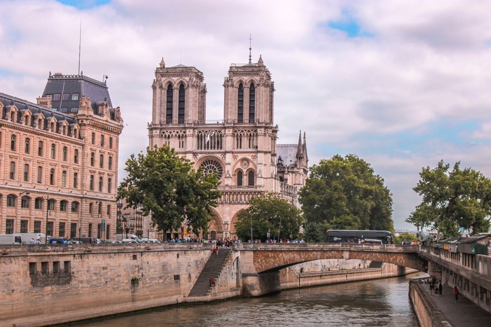 Photo Google Maps · Le VIP Paris - Yacht Hotel