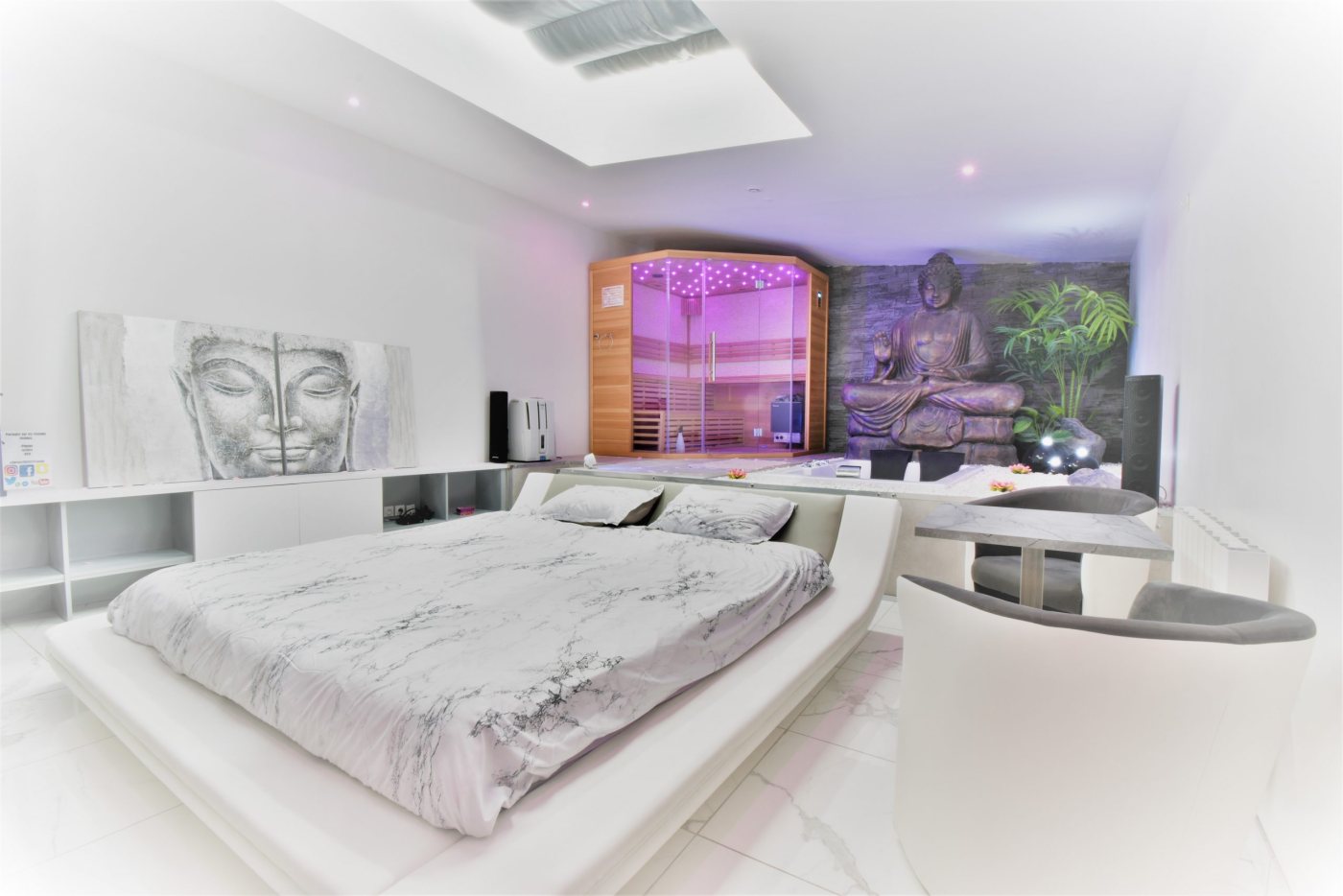 Love Room Fécamp - Jacuzzi Suite