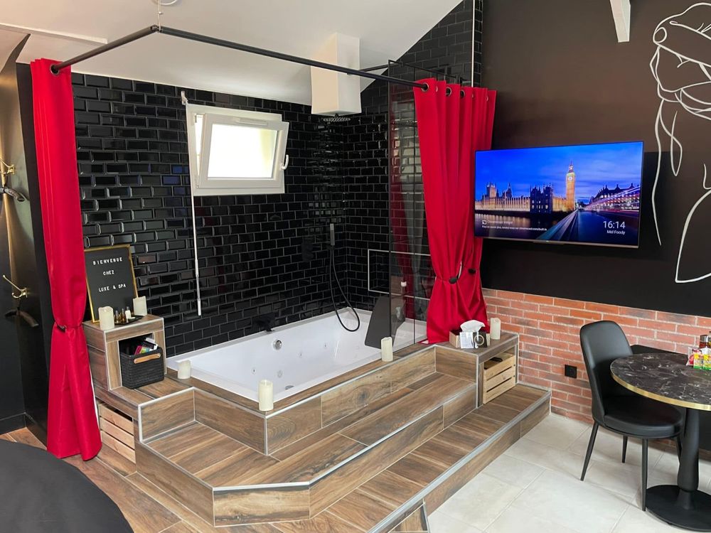 Photo Google Maps · luxe and spa