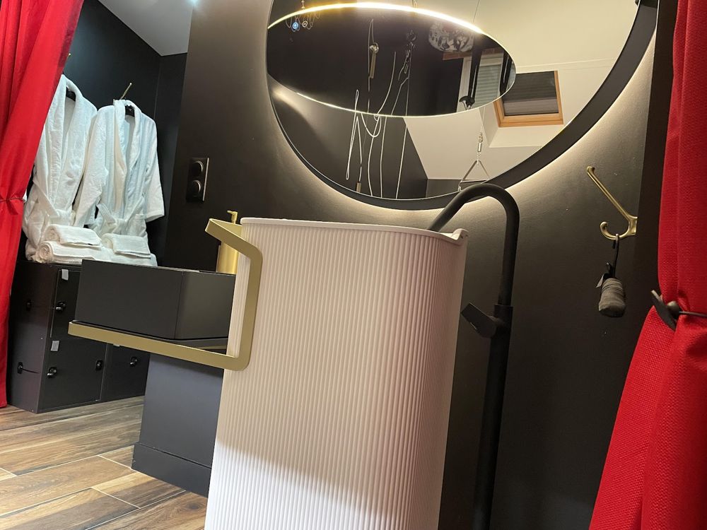Photo Google Maps · luxe and spa