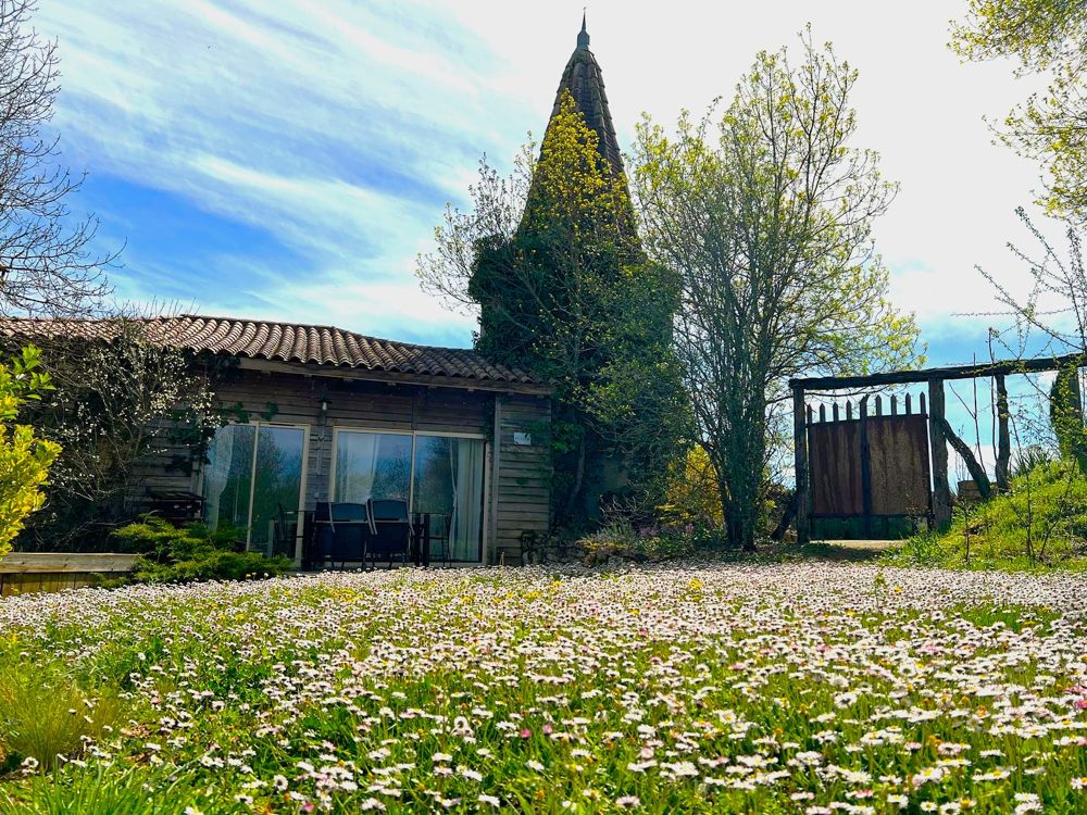 Photo Google Maps · Love Room Le Secret du Pigeonnier, Gîte romantique Spa et Hammam