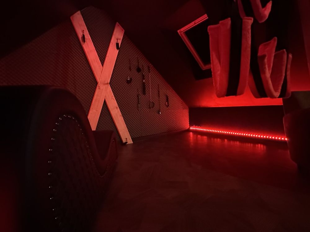 RoomAndX