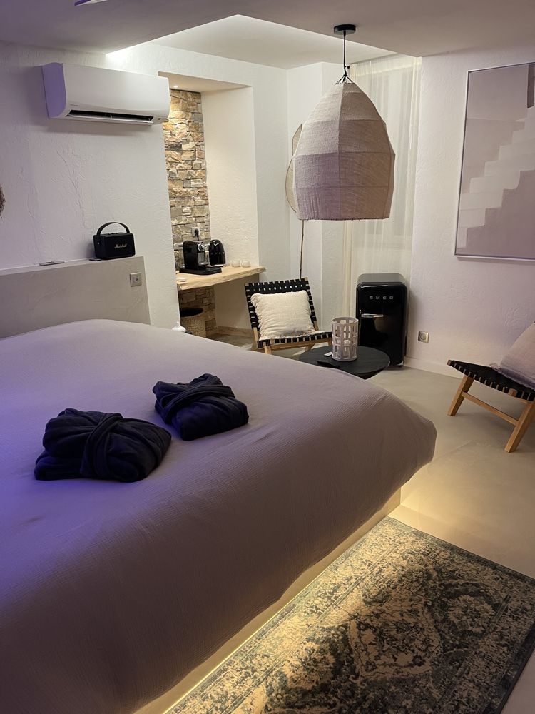 Photo Google Maps · Les Bains d'Eros