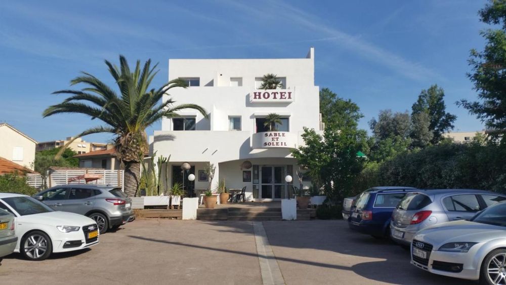 Hôtel Sable et Soleil (suites love room)