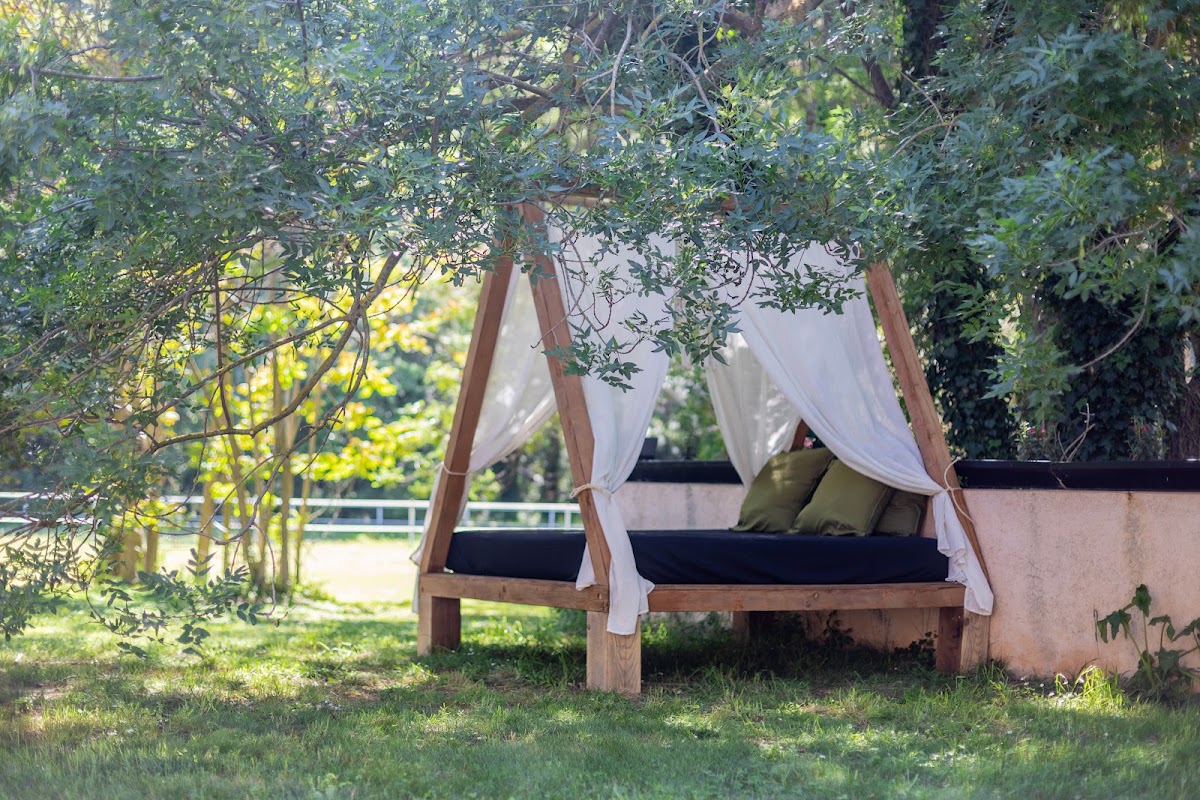 Milovat Loveroom / L'Écrin de Hyères (suites L'Arcadie, L'Insolite Boréal, Anayah)
