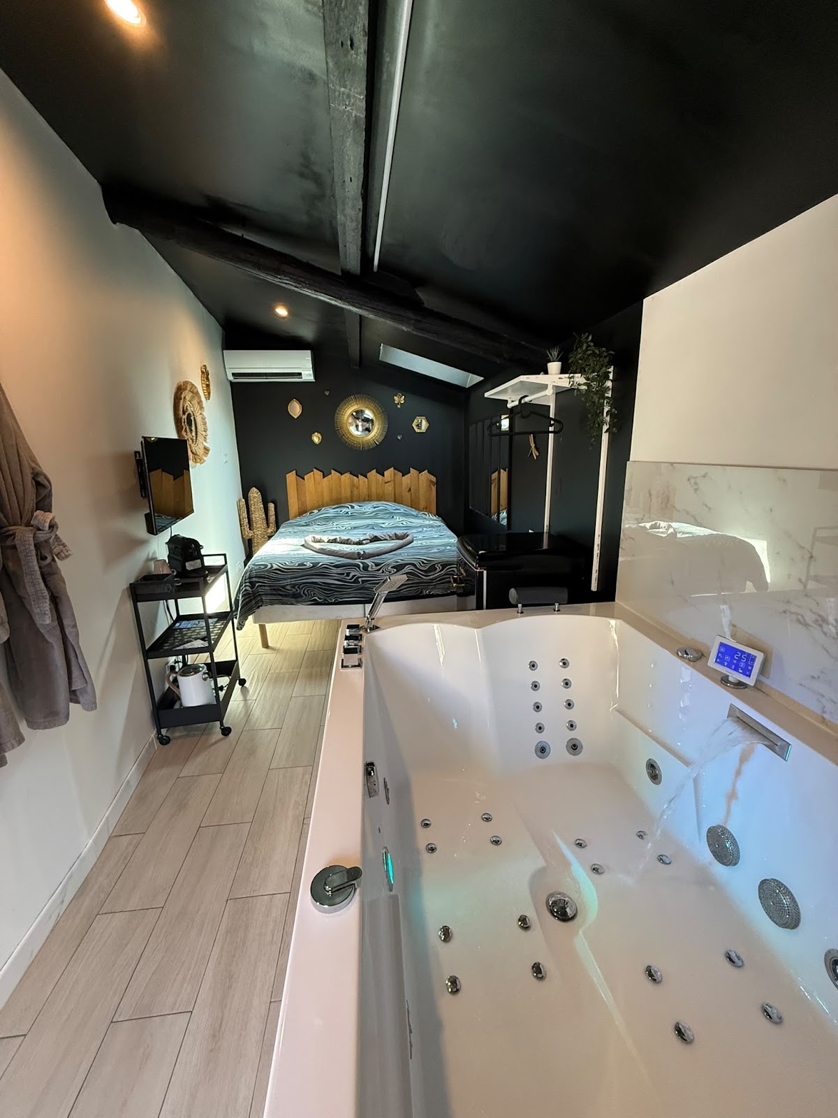 Photo Google Maps · Love Room « sweet room » avec jaccuzi