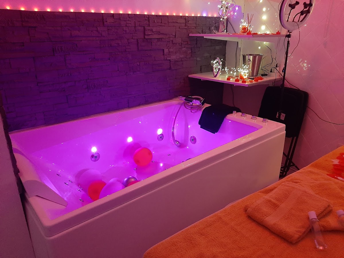 Photo Google Maps · love room toulon