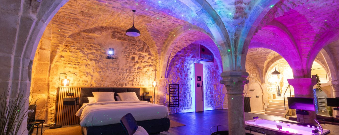 Spa Privatif by XELA (Suite Luxueuse / Cave Historique)