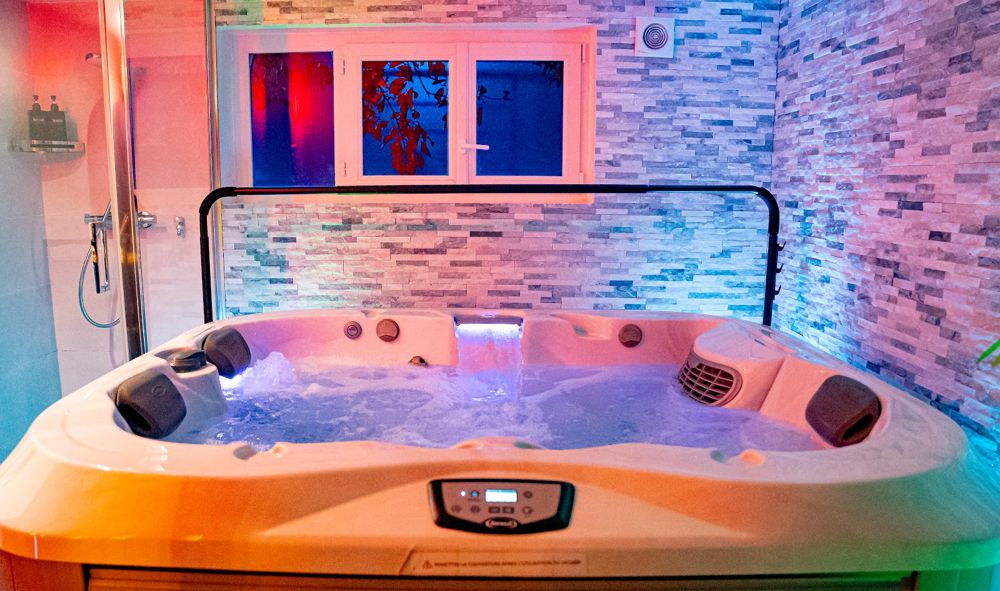 Photo Google Maps · Paris Enghien Love Rooms & Spa – Romance Jacuzzi