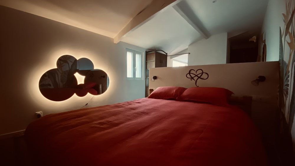 Photo Google Maps · Love Room L'Amour sous les Tropiques