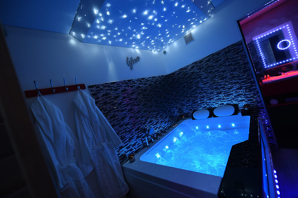Photo Google Maps · Glam'appart Spa: Appartement privatif avec jacuzzi séjour romantique (Dijon, Bourgogne)