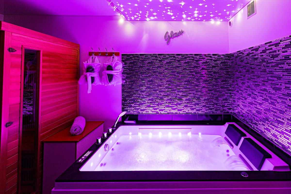 Photo Google Maps · Glam'appart Spa: Appartement privatif avec jacuzzi séjour romantique (Dijon, Bourgogne)