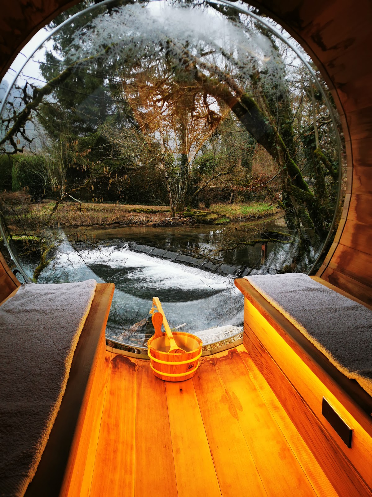 Photo Google Maps · Domaine Pont Roche & Spa : Hébergement romantique en Bourgogne