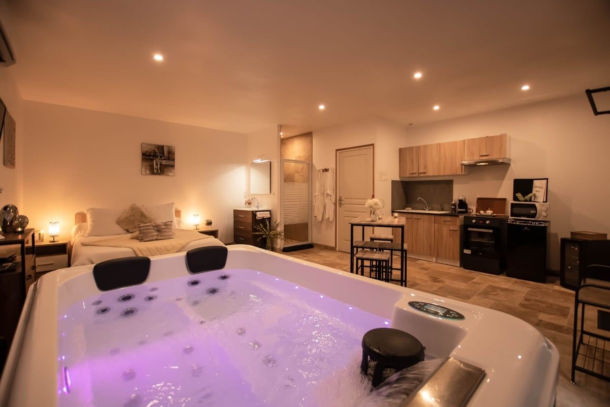 L'Étoile Spa (Gîtes avec Spa de Charme)