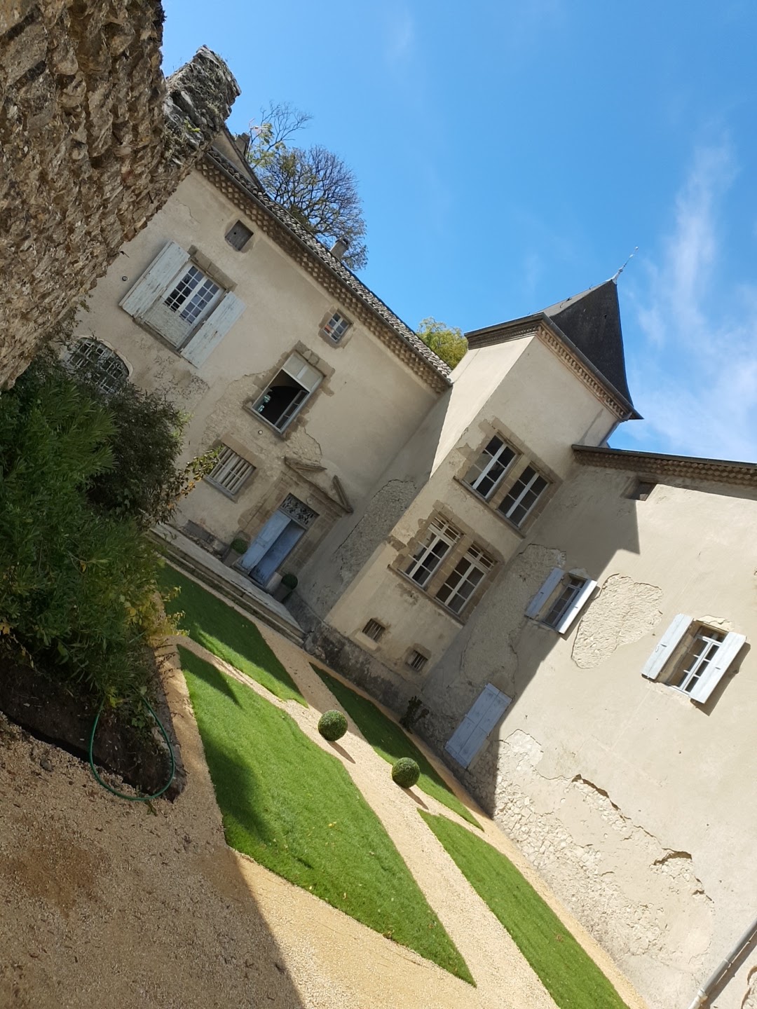 Photo Google Maps · Château duo Livron