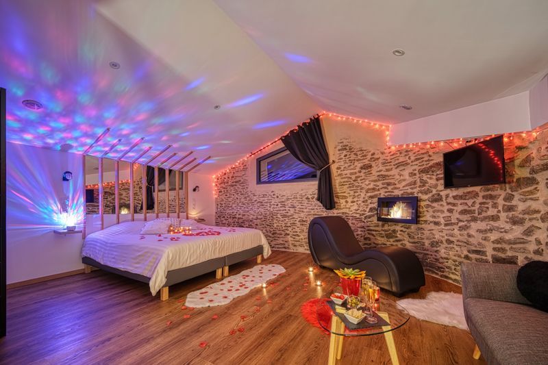Photo Google Maps · La Parenthèse Romantique - chambre d'hôtes jacuzzi privatif - Rhône-Alpes