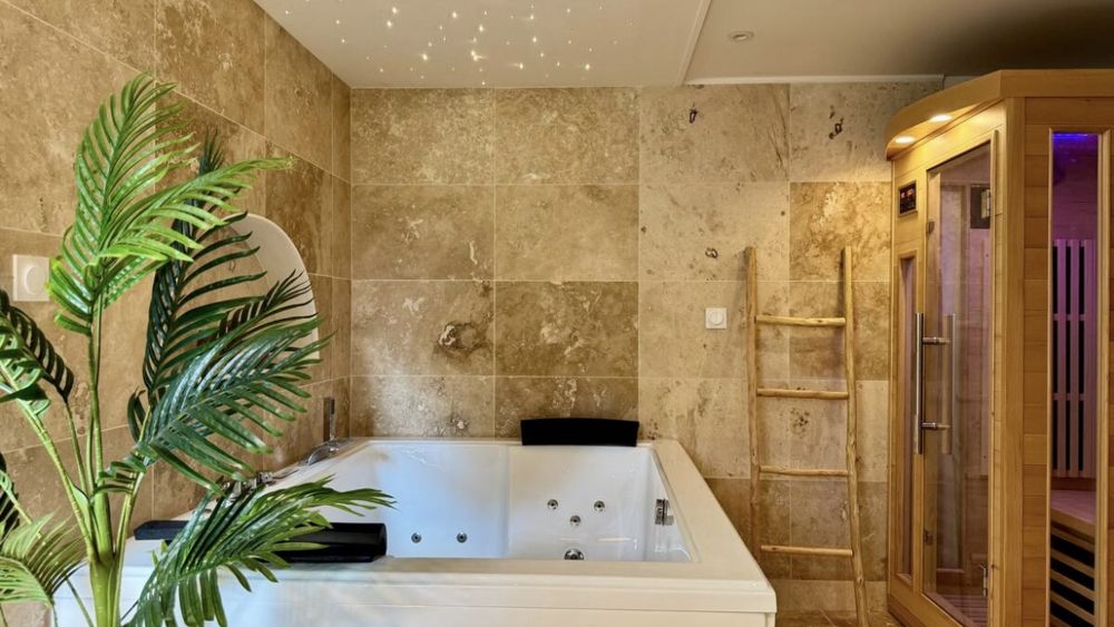 Photo Google Maps · Love Room - La Suite Balinaise à Quimper