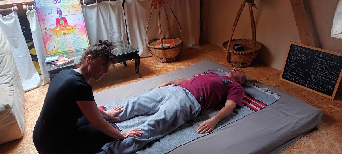 Photo Google Maps · Lâcher prise - Massage bien-être Les Mages