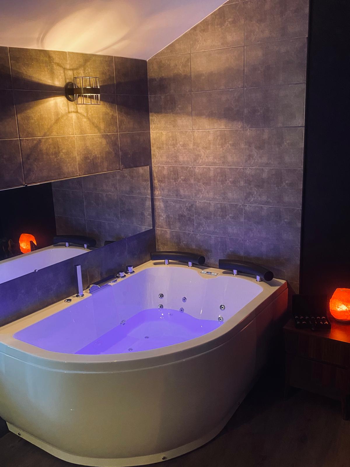 Photo Google Maps · Love Room Narbonnaise