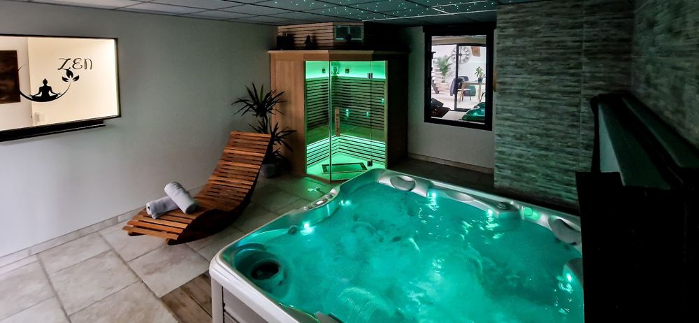 Photo Google Maps · Espace evasions love room