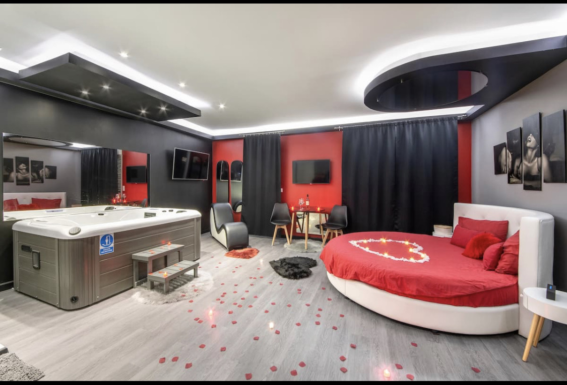 Photo Google Maps · secret night toulouse
