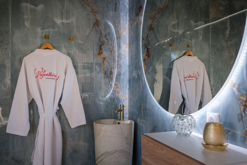 Photo Google Maps · La Parenthèse Love Room