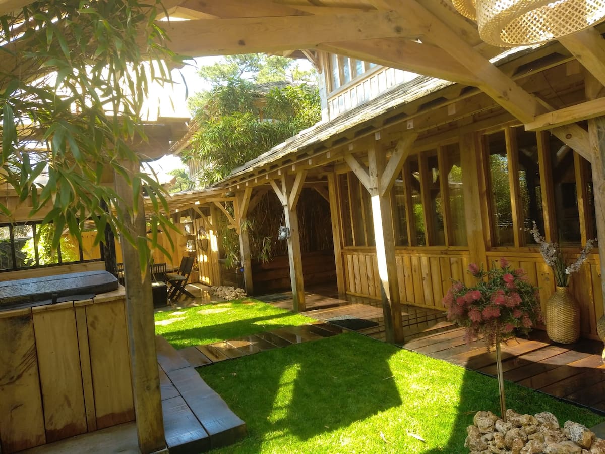 Photo Google Maps · Le petit coin de paradis lacanau - chalet SAVANNAKETH et BANGLI et villas BAYANI et CHAN-LY
