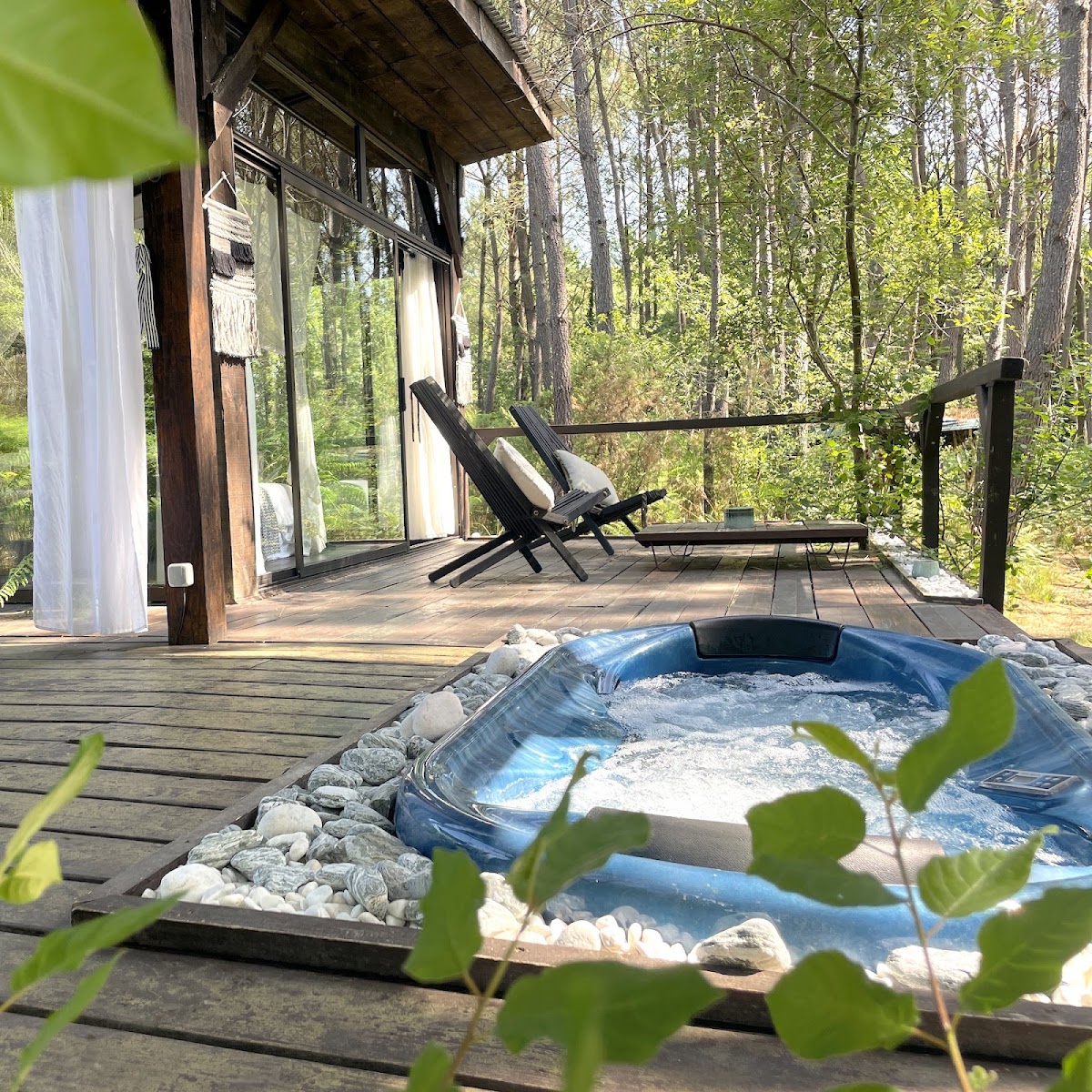 Photo Google Maps · LES LANDINES, cabanes et spa