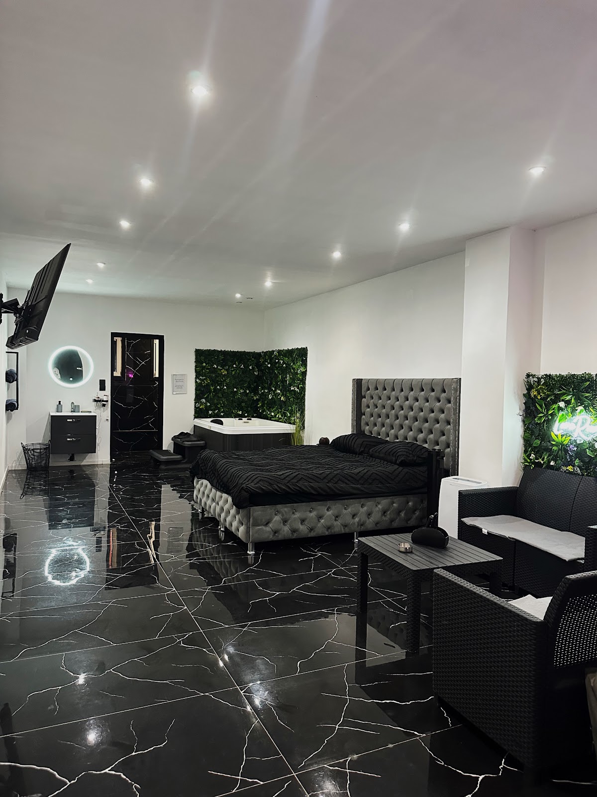 Photo Google Maps · Love Room / Suite Romantique Avec Jacuzzi