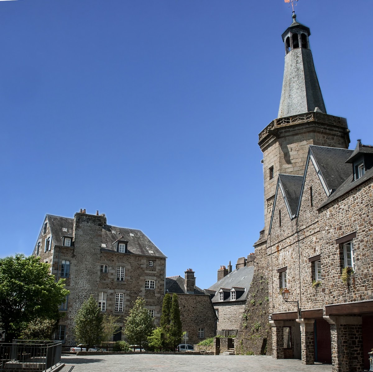 Mercier de Montigny (suites Passiflore, Angélique, Cosmos, Millepertuis, Nigelle de Damas)