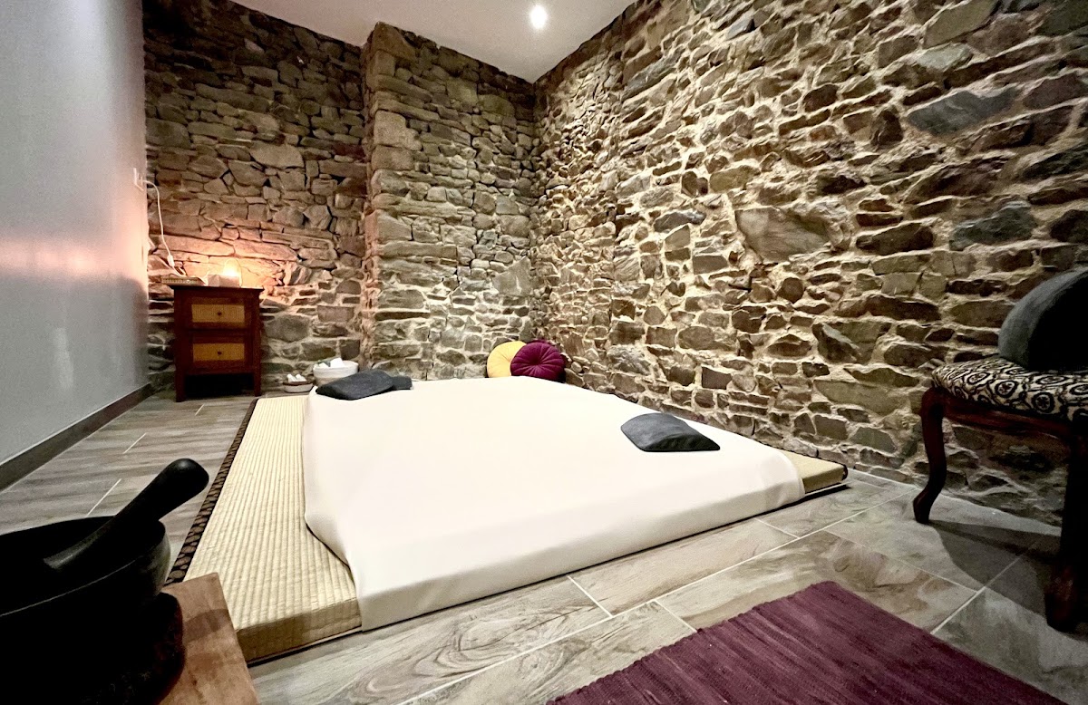 Photo Google Maps · Mercier de Montigny - Les Chambres du Beffroi - Espace Bien-être Massage et Sauna