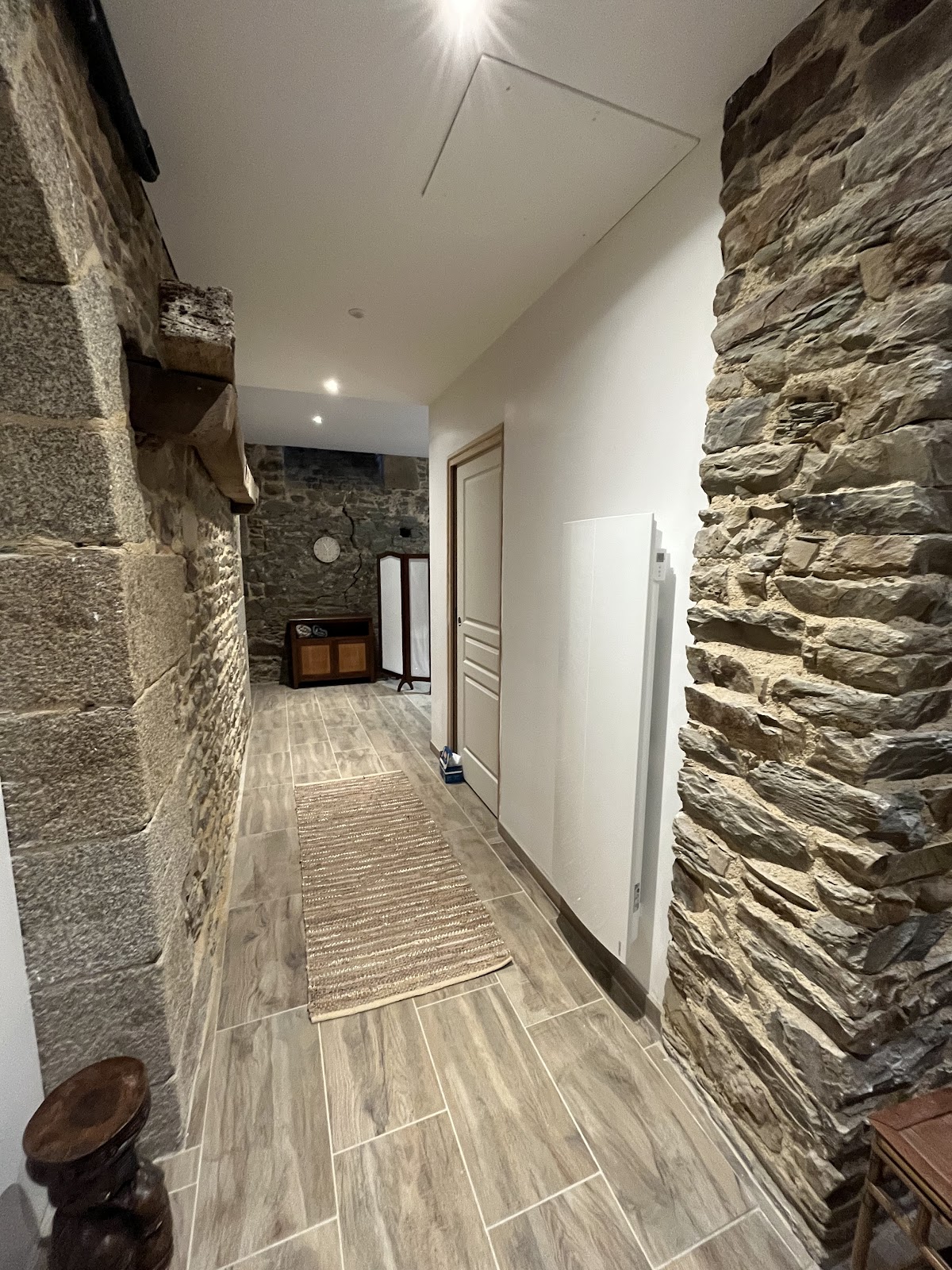 Photo Google Maps · Mercier de Montigny - Les Chambres du Beffroi - Espace Bien-être Massage et Sauna