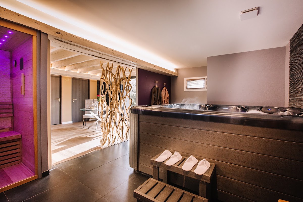 Photo Google Maps · L’Élixir – Love room avec jacuzzi privatif Bretagne