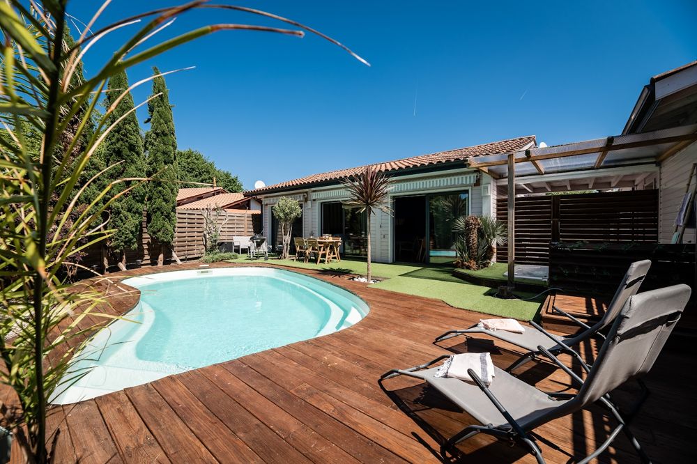Photo Google Maps · Villa Eden Bleu - Location avec jacuzzi privatif et piscine