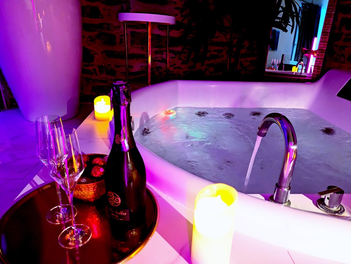 Photo Google Maps · Le Lovt - Love room Nantes