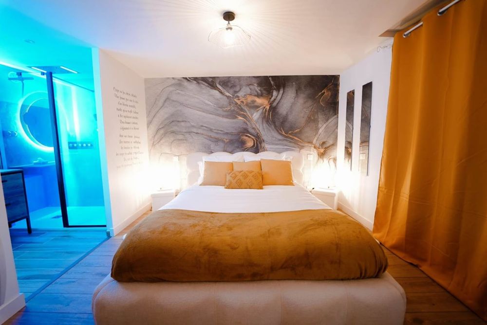 Photo Google Maps · AfterClose le 11 - love room jacuzzi privatif
