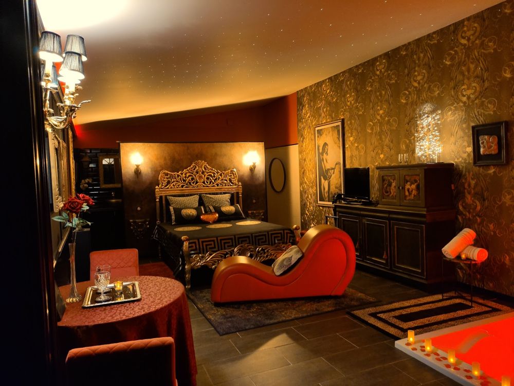 Photo Google Maps · Love room Rouge Cherry