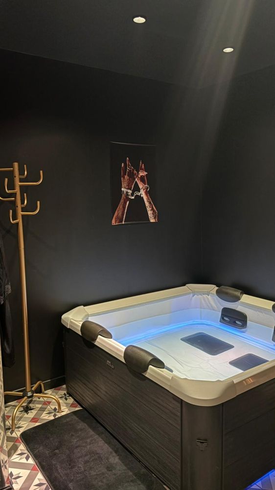 Photo Google Maps · L'instant désir love room jacuzzi ferrieres en Gâtinais